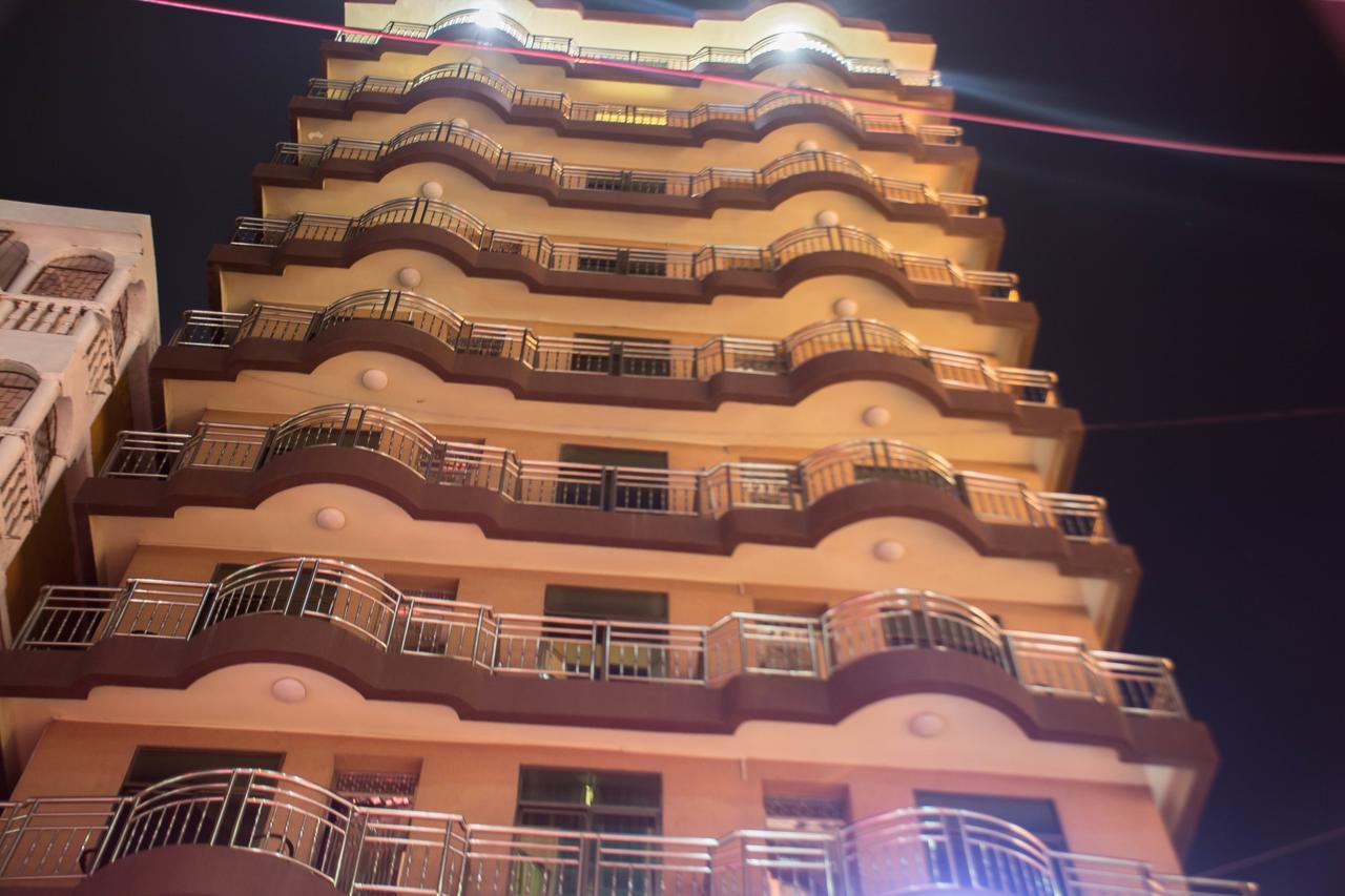 Hong Kong Hotel Dár Al-Szalám Kültér fotó