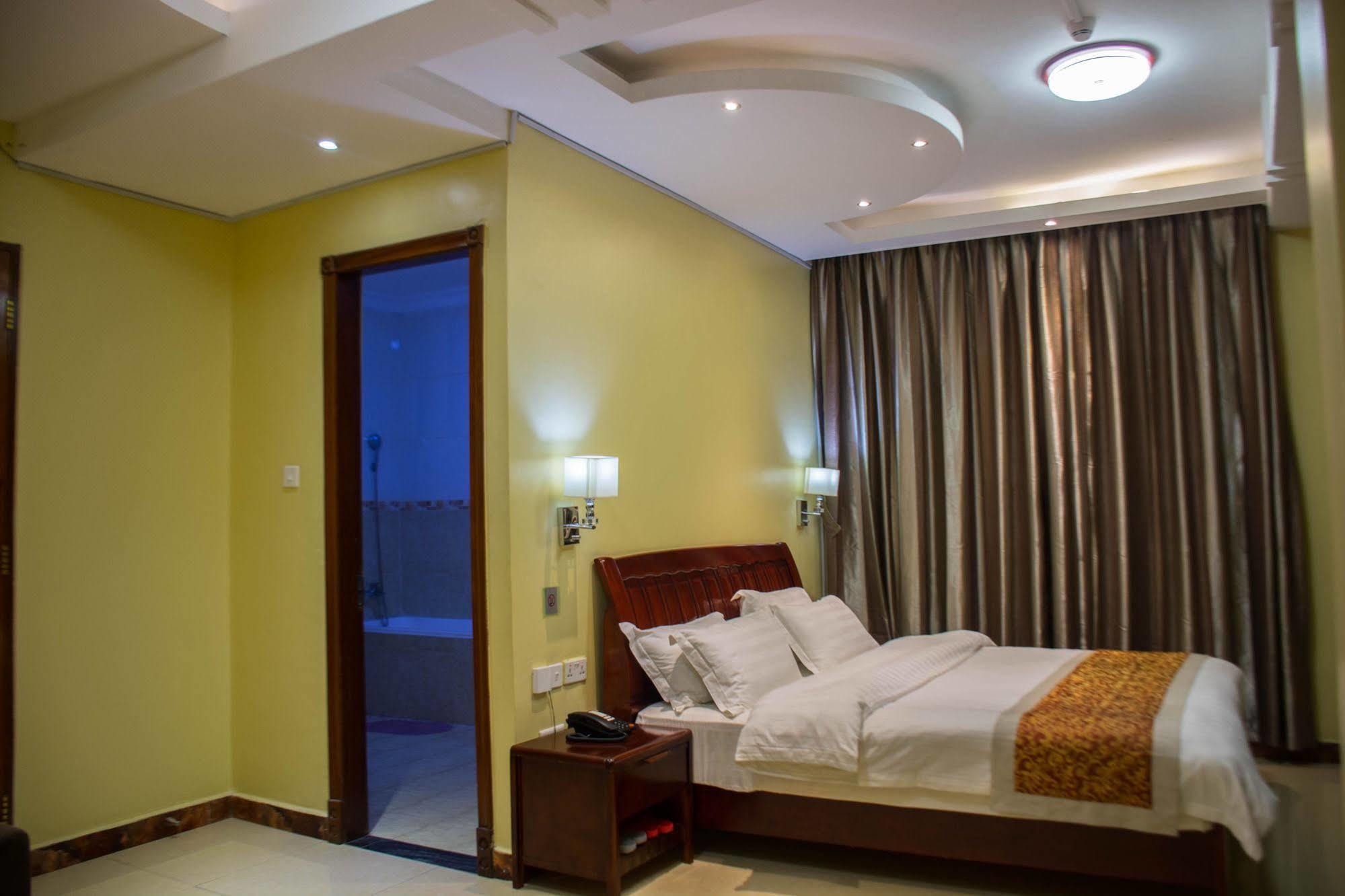 Hong Kong Hotel Dár Al-Szalám Kültér fotó