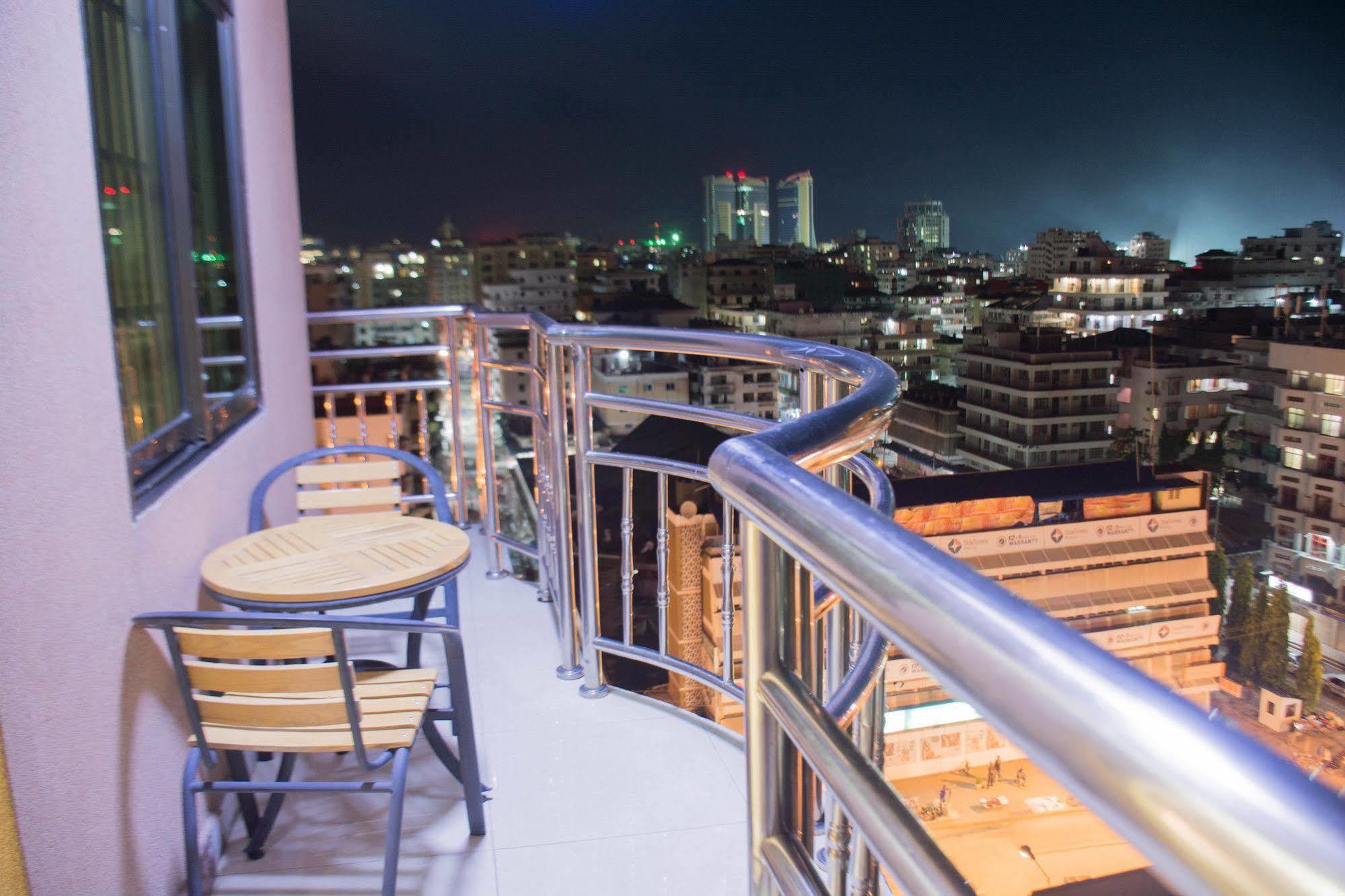 Hong Kong Hotel Dár Al-Szalám Kültér fotó